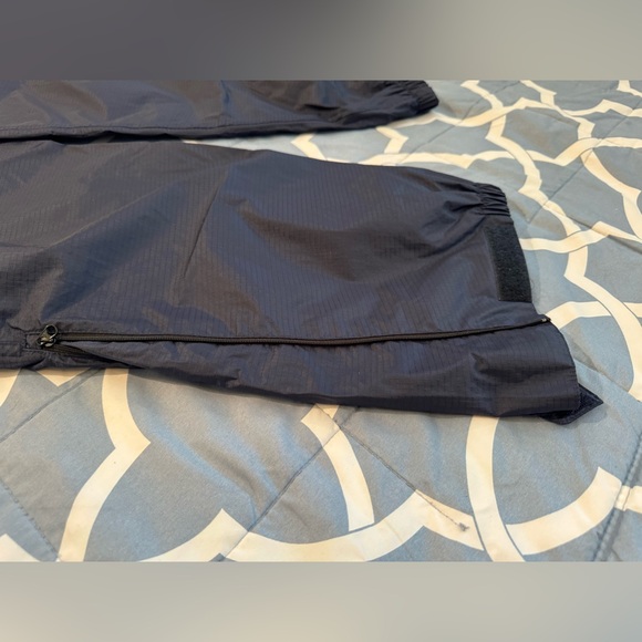 Windward Gear ”A Chapin Company”, Waterproof Breathable Windbreaker Pants! - Picture 8 of 12